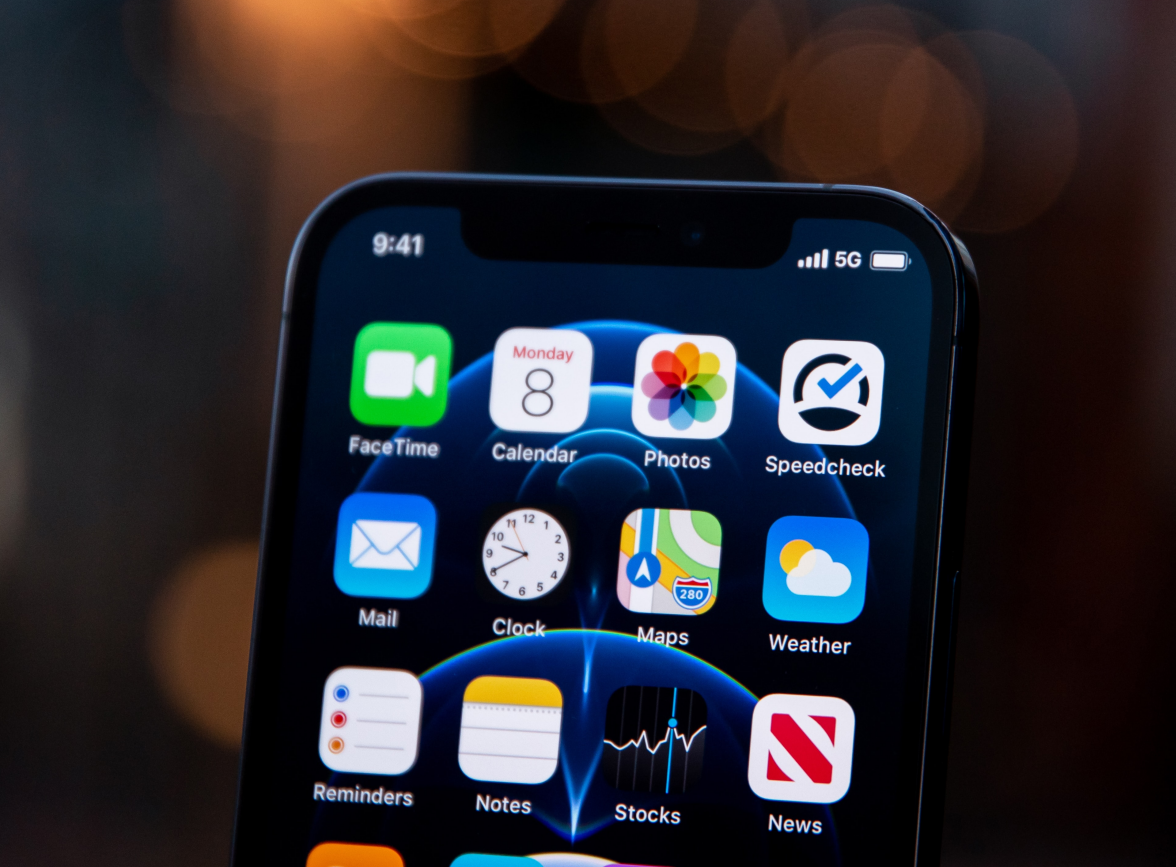 成县苹果手机维修分享为什么 iPhone 12 在冬季会自动关机 