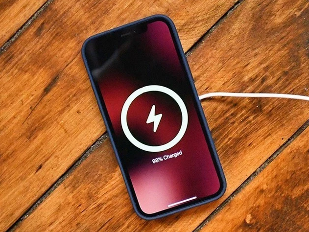 成县苹果手机维修分享iPhone 12可以随便充电吗 